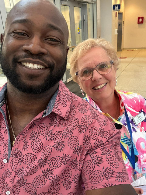 Participantes del Congreso Feuerstein Guatemala 2026 comparten sus experiencias sobre educación cognitiva y aprendizaje mediado.