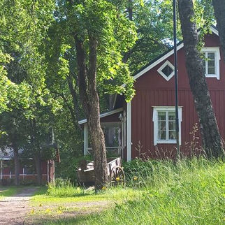 Bobackan pihatorppa Alvettulassa