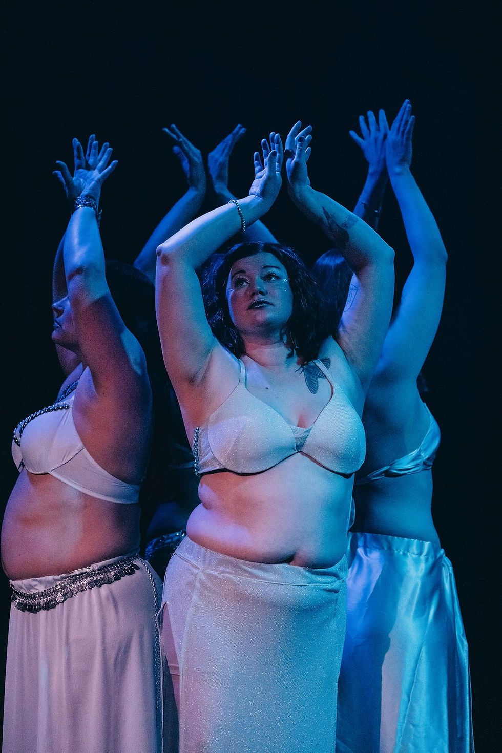 Delesham Dancers -ryhmä Hallanmaan 5-vuotis juhlashow'ssa. Kuva: Samael Creative