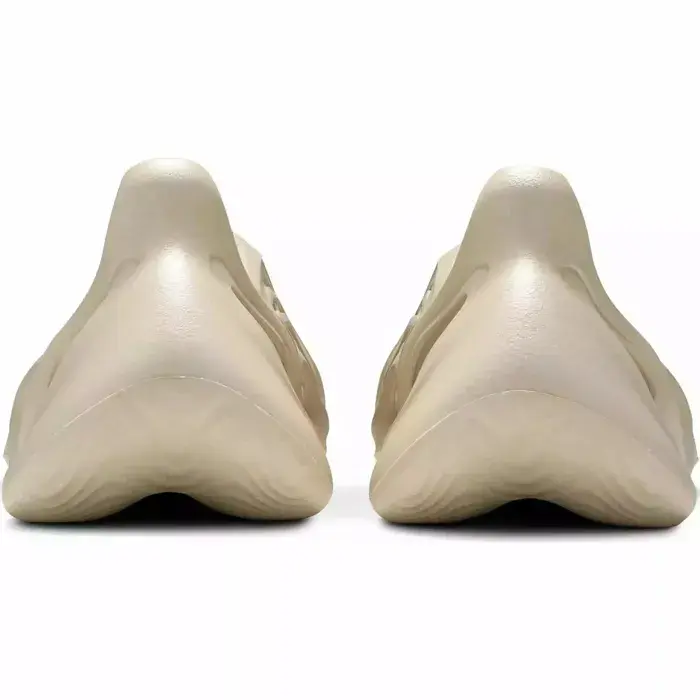 Thumbnail: Yeezy FoamRunner "Sand"