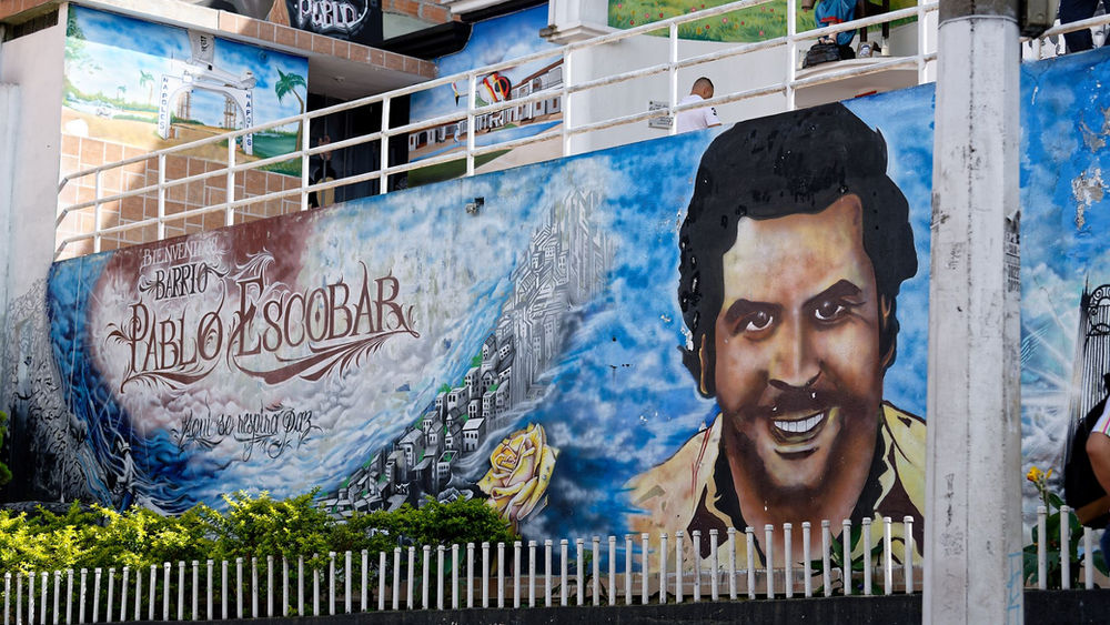 Pablo Escobar Comment Est Il Mort Pablo Escobar n’est pas tout à fait mort. Roberto y veille