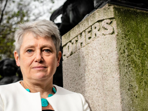 Kate Bingham : l’héroïne de la vaccination au Royaume-Uni