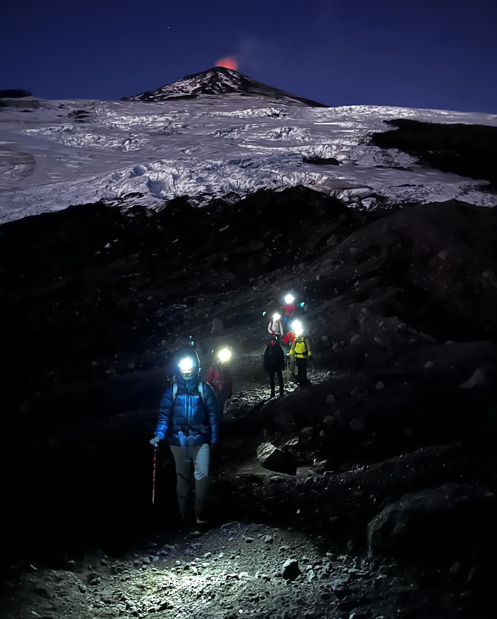 Beneficios de Entrenar en Montañismo Invernal: Desarrolla Habilidades para el Clima Extremo