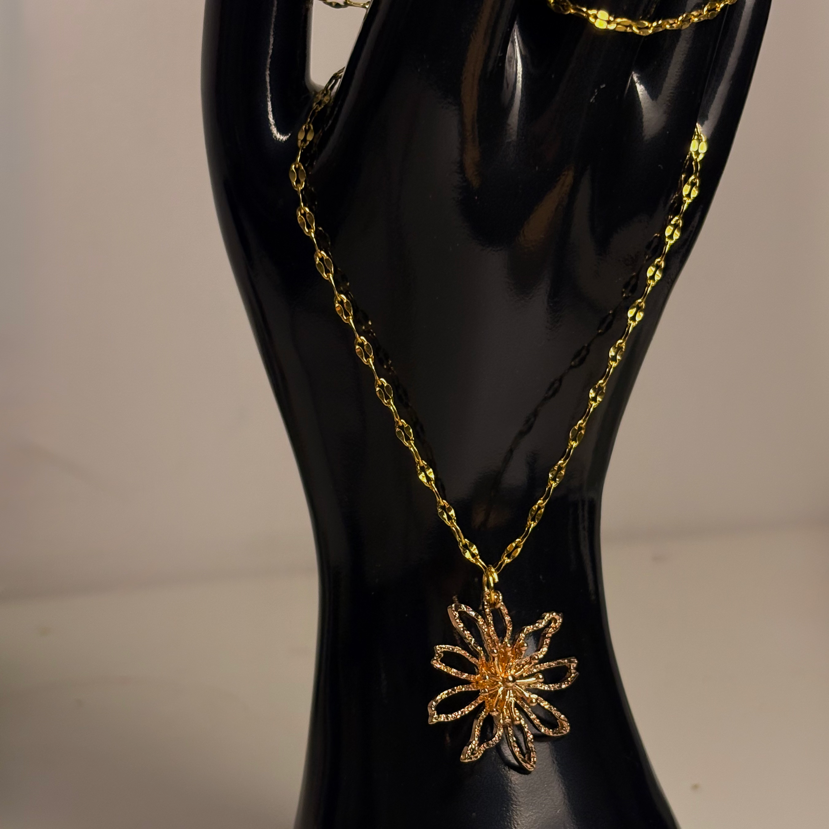 Golden Flower Necklace 