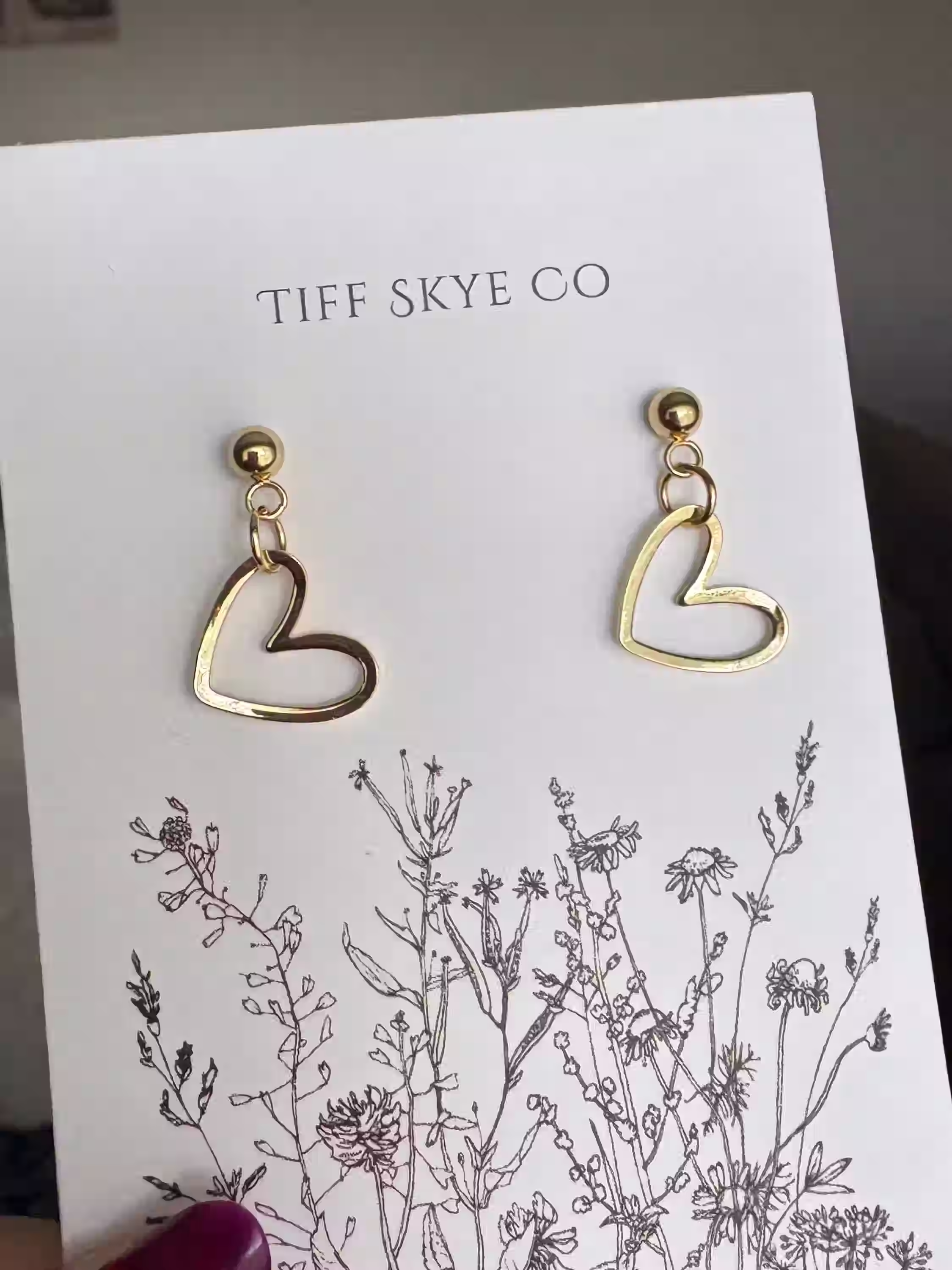 18K Gold Heart Earrings 
