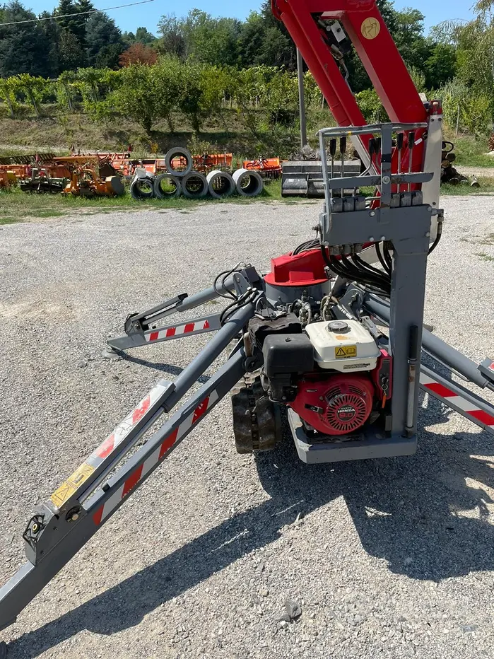 Miniatura: Piattaforma Hinowa picchio 1050 ventennale fatta (VENDUTO)