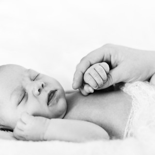 Zeitlose, emotionale Fotos von Neugeborenen