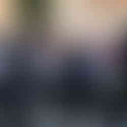 Veranstaltungsfotos zeigen den Blick ins Publikum und wer in der ersten Reihe sitzt. 