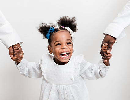Kreative Kinderfotos im Rahmen eines Mini-Shootings in Berlin – lebendige Erinnerungen von Spreekind Fotografie.
