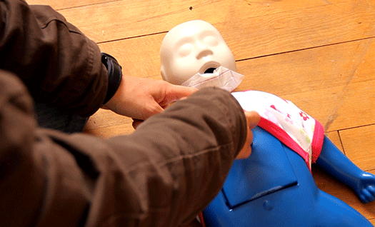 CPR DEMONSTRATION - INFANT