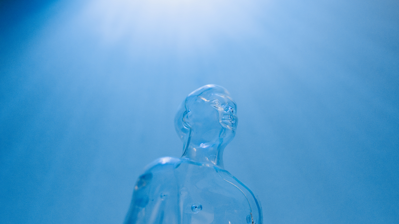 Futuristic figure symbolizing the rise of voice AI agents in support roles.