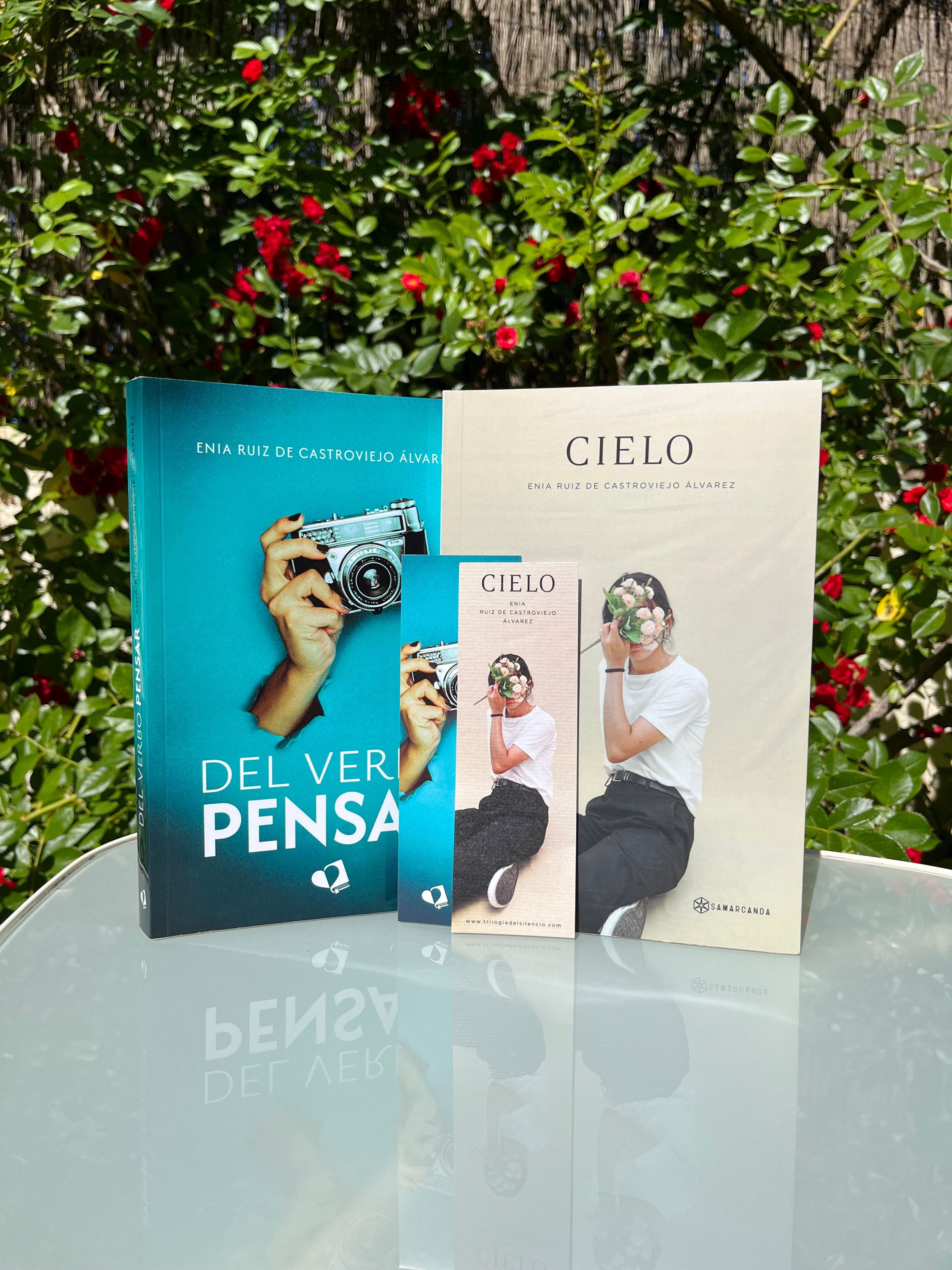 Lo más nuevo (dedicado por la autora)