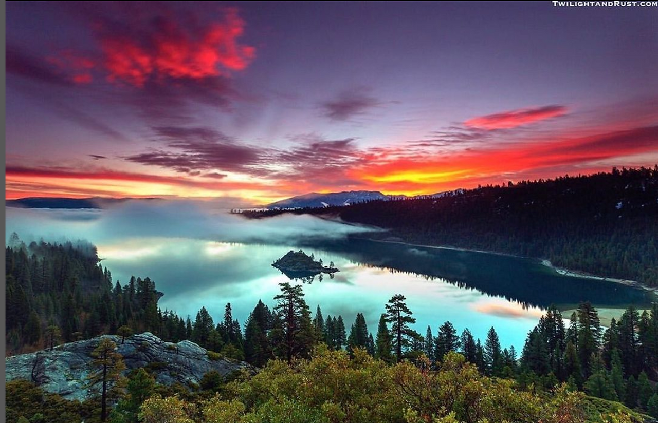 A picture of a lake in Nevada.