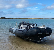 Vente de bateaux de plaisance, semi-rigides, voilier et moteur hors-bord