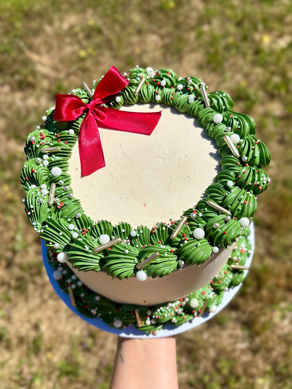 Christmas wreath cake design