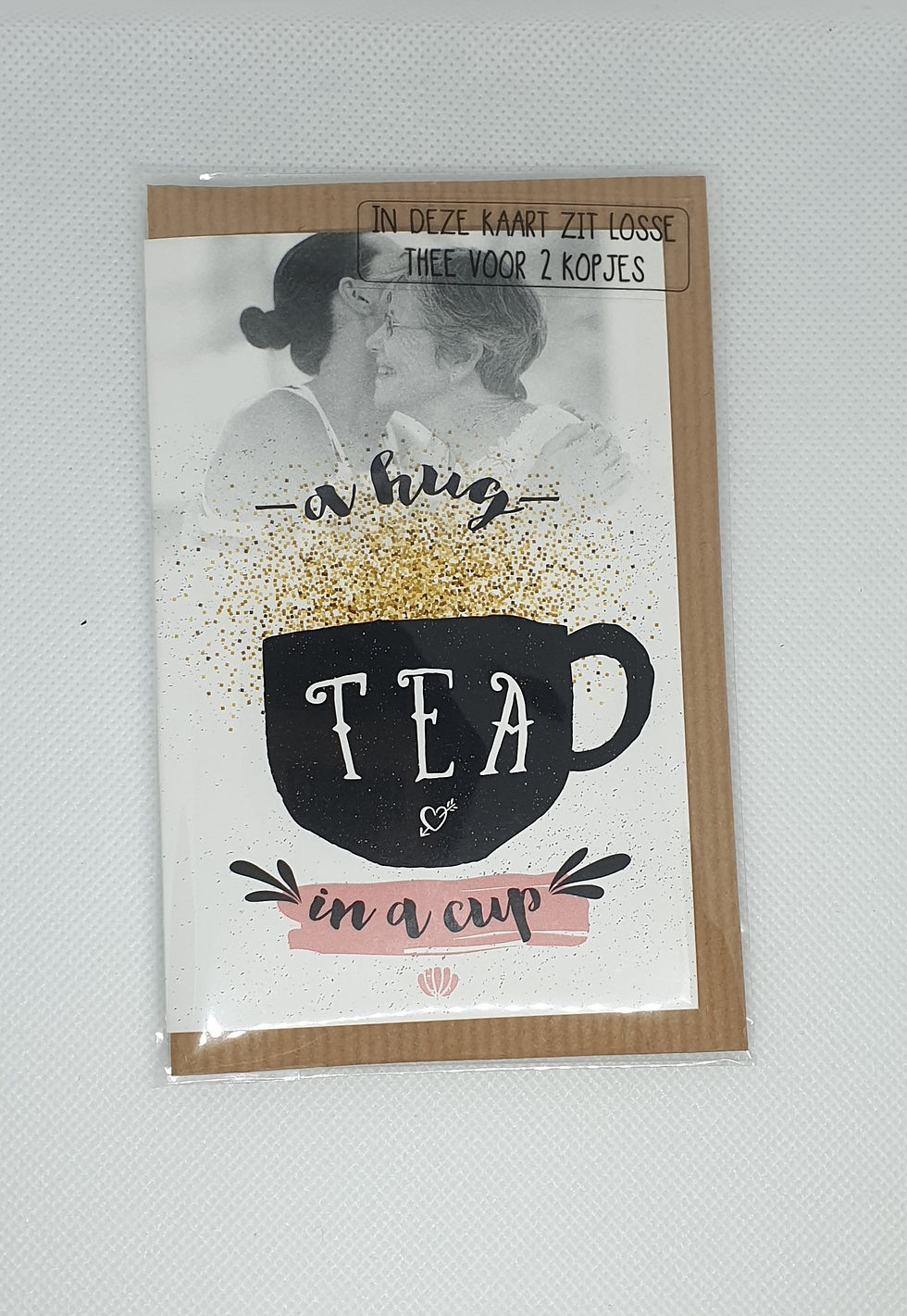 Thee in een kaartje( a hug tea in a cup)