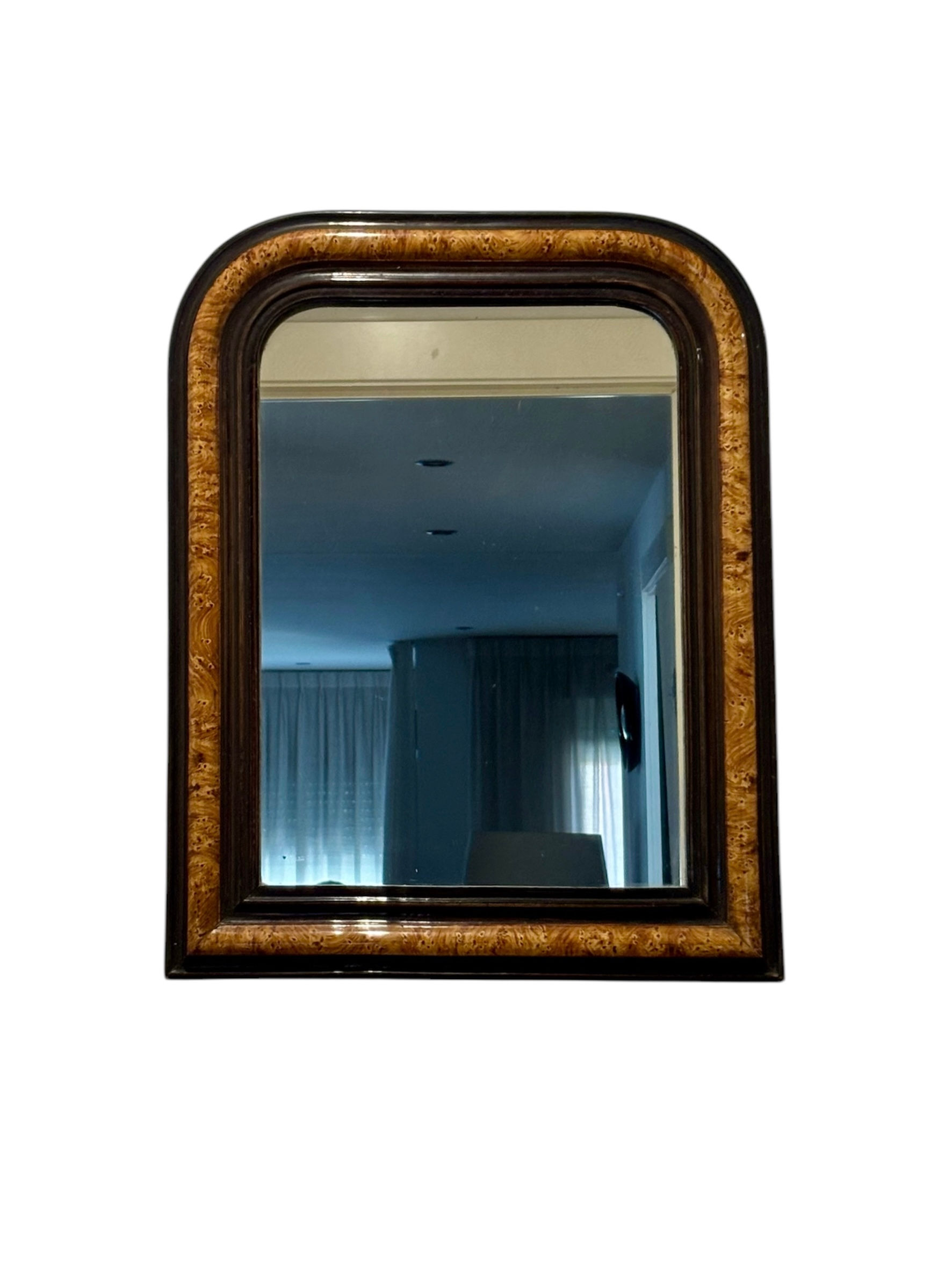 Espejo francés estilo Napoleón III Circa 1.880.