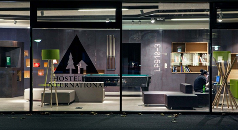 Lobby Jugendherberge, Interlaken | 2012 Konzeption Innenarchitektur, Licht | Von Allmen Architekten