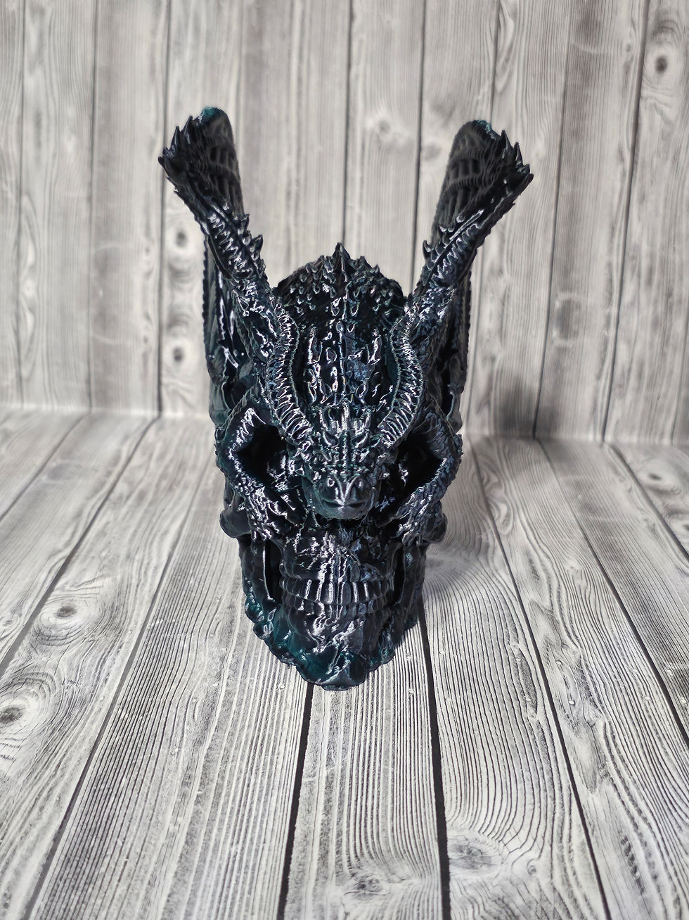 Thumbnail: Dragon on Skull "Small"