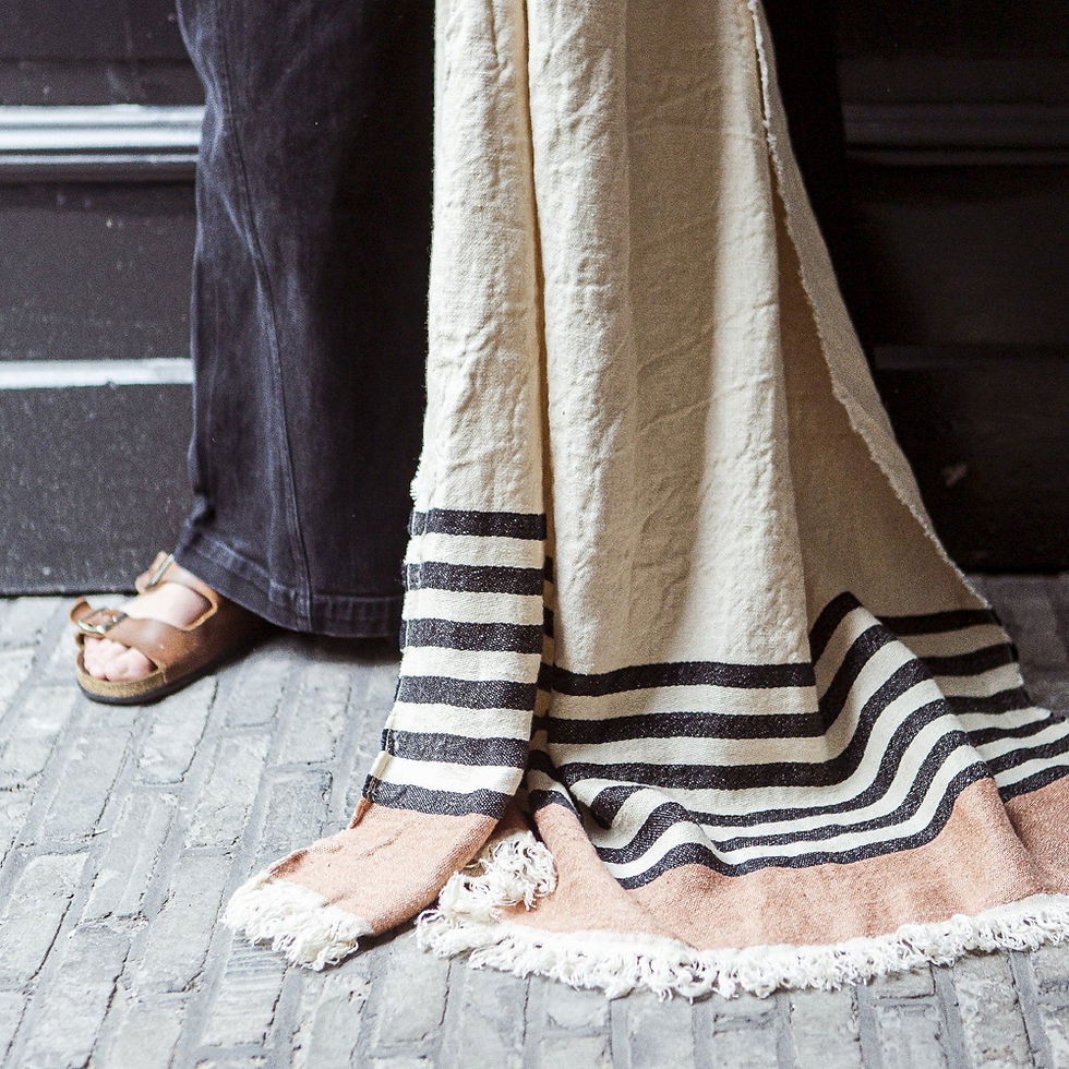 Thumbnail: Libeco The Belgian Towel Fouta Red Inyo 110x180cm luxury interior belgian linen shop online karybu