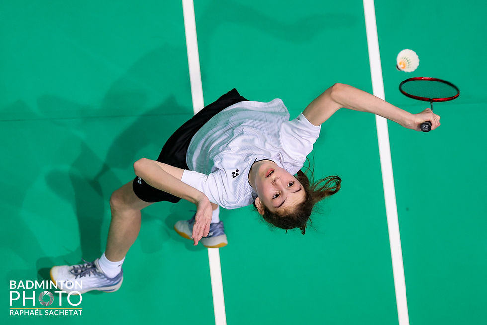 Apolline Ardoin en Or avec Lucie Deslandes