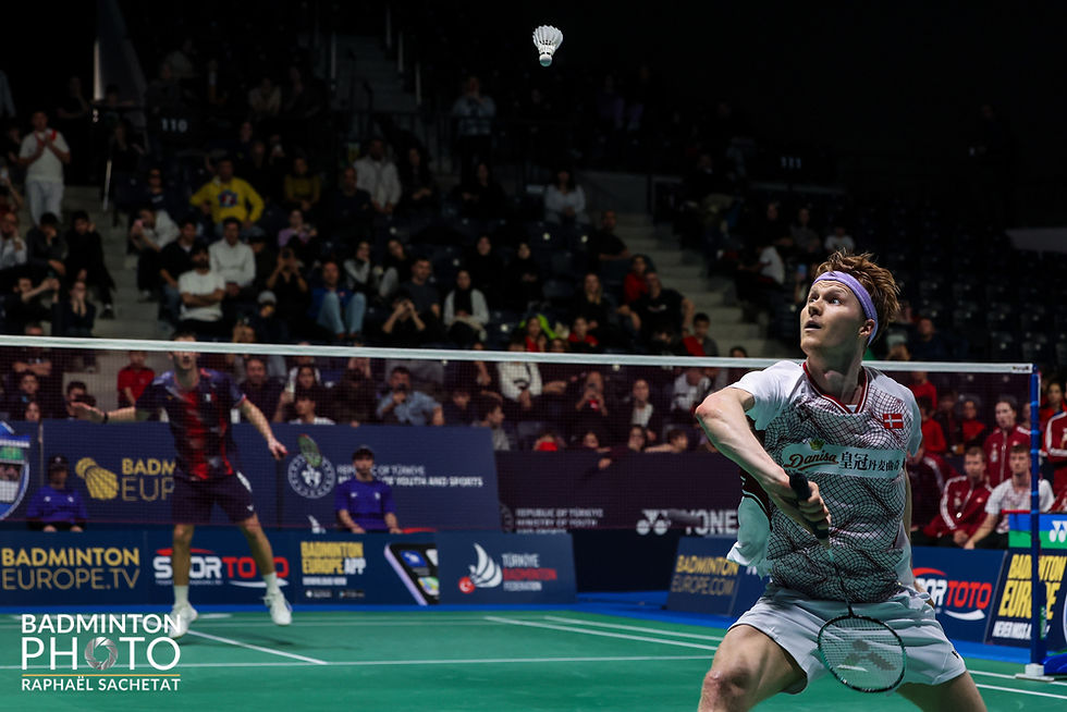 Antonsen gagne son match, dans la douleur...