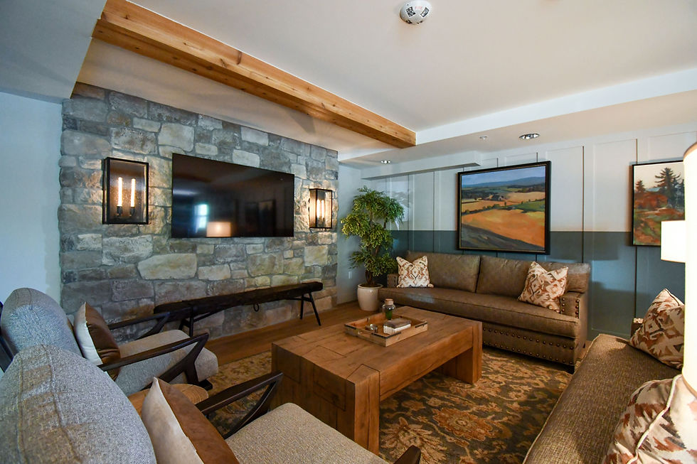 Sweet Water Lobby Lounge