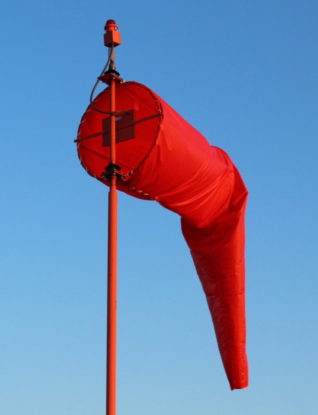 Wind Cones, Primary, LED, L-807(L)