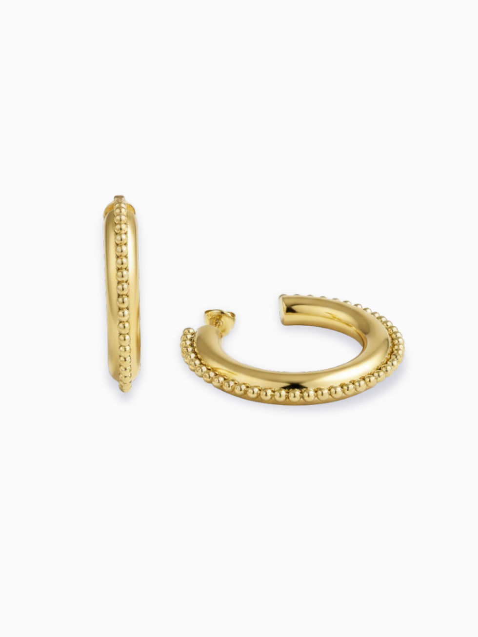 Goldene Velora Statement-Creolen aus Edelstahl – 4 cm Durchmesser mit einer Reihe kleiner Perlen an der Außenkante.