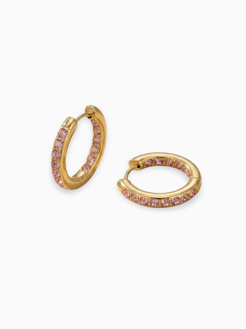 Goldene Sabibel Carmen Creolen aus Edelstahl mit rundum besetzten rosa Strass..