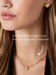 Die Eridania Ohrstecker kombiniert mit der passenden Herz-Halskette für ein perfektes Schmuck-Set.