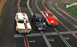 slot-cars1.JPG