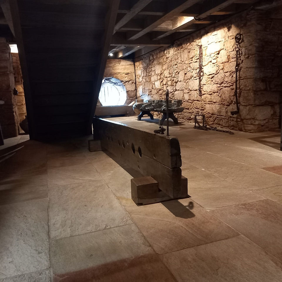 Senzala urbana retratada no porão do casarão do Palácio D ´Ouro