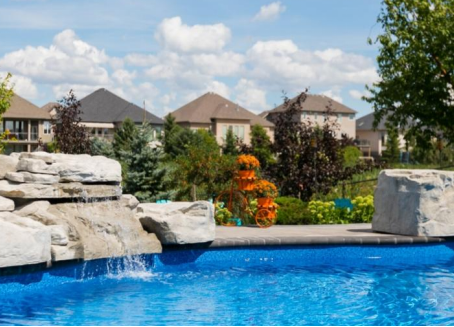 Summer Landscaping in Winnipeg: Choosing the Right Materials