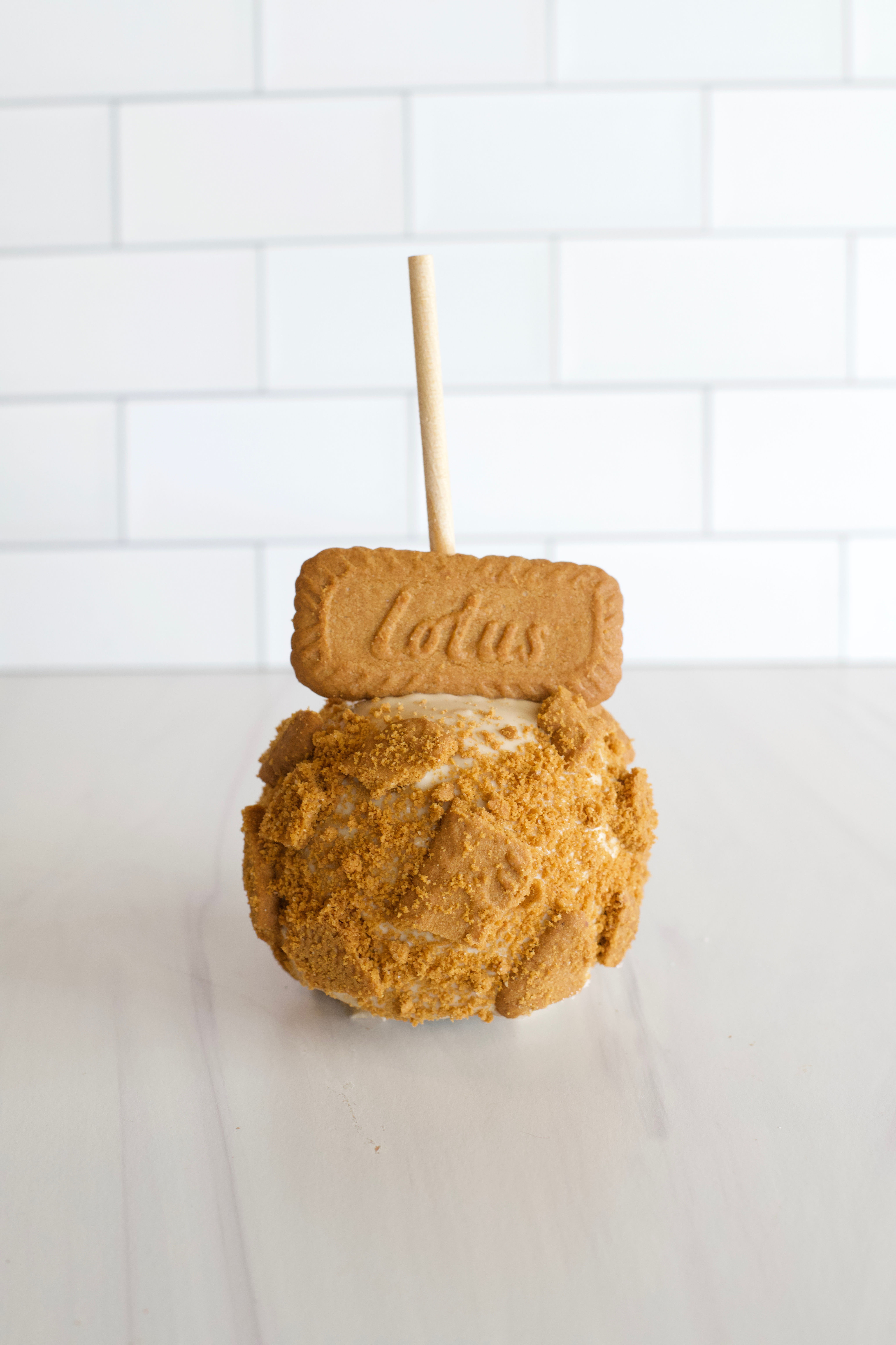 Cookie Butter Biscoff Caramel Apple