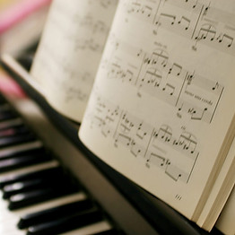 Klavier mit Noten