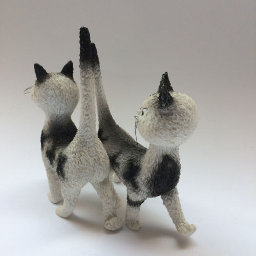 Thumbnail: De katten van Dubout  "Heck the same dress"