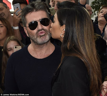 Simon Cowell, Nicole Scherzinger, Sharon Osbourne & Louis Walsh On The X Factor Red Carpet At Ma