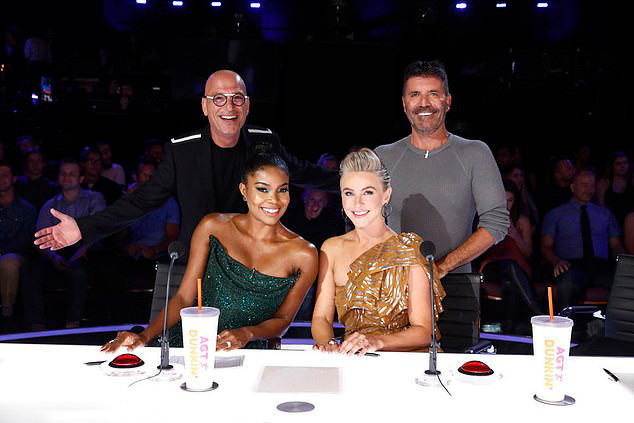 Simon Cowell with Howie Mandel, Gabrielle Union and Julianne Hough at America's Got Talent