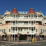 Shoreside Village logo