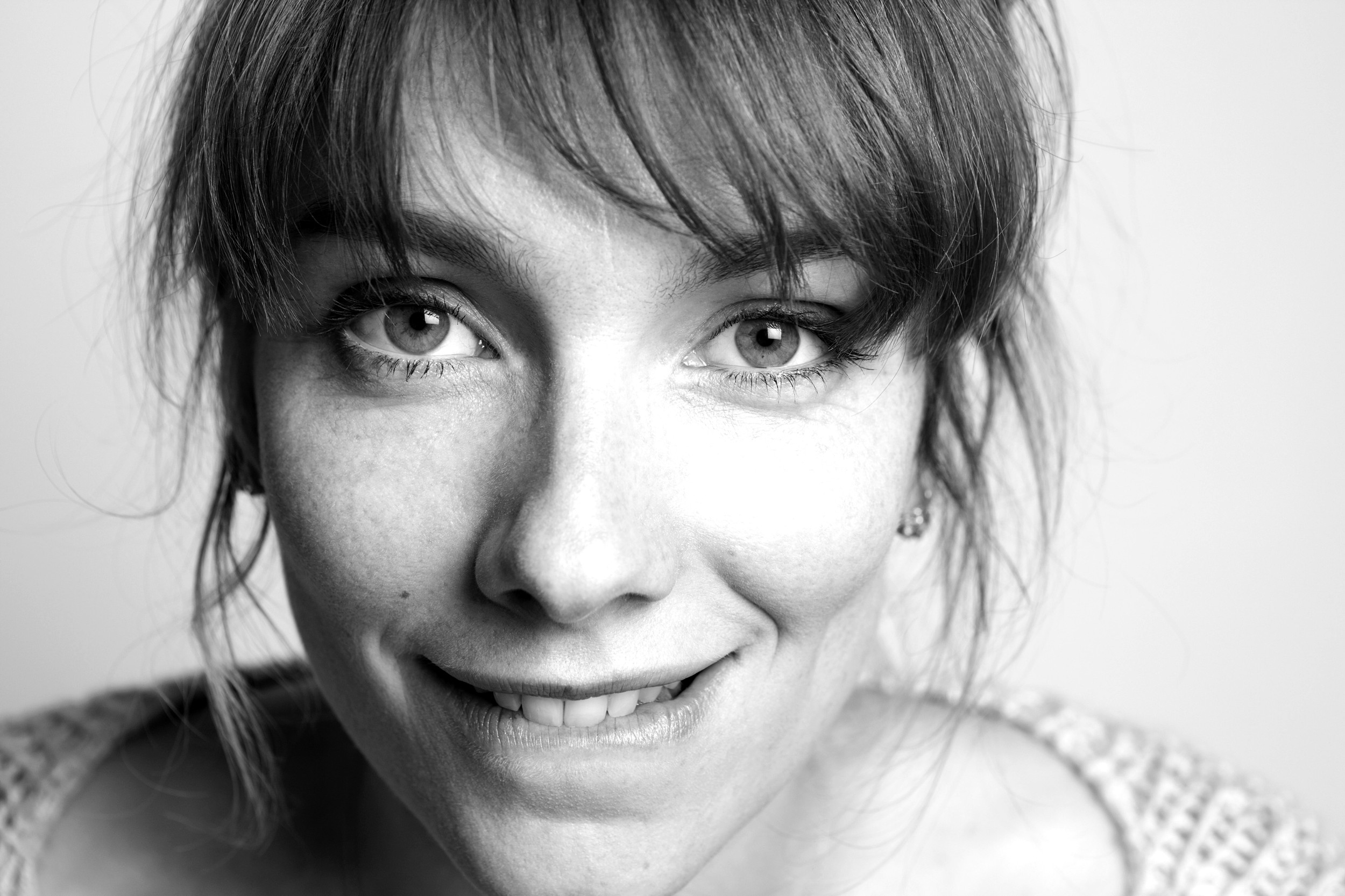 Biographie comédienne artiste metteure en scène | Julie-Anne Roth