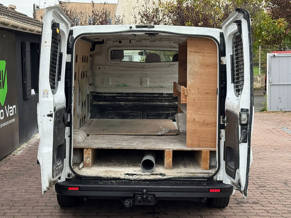 Miniature : Opel Vivaro fg 1.6 CDTI 90 cv L2H1 Pack Clim + / radars / régulateur / gps / cli