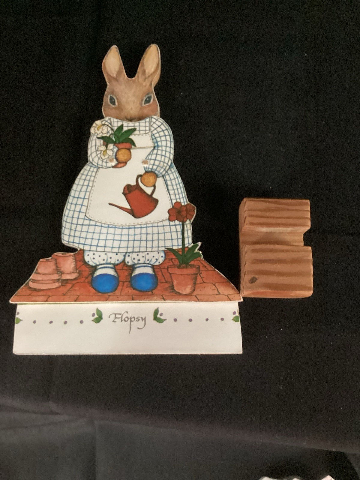 Beatrix Potter Wood Floppy W/8 Interchangeable Outfits Stand VTG