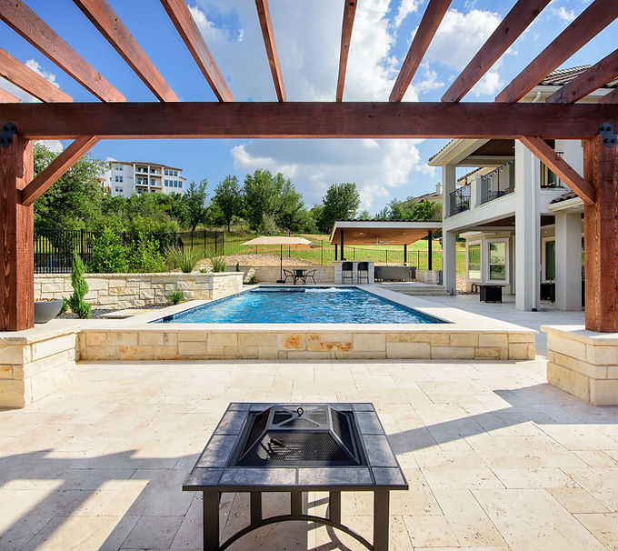 656cd71e7db136fb2fe00ba8_6566433d6c502cd53a757152_GBIV-Design-Austin-Pool-Builder-maldonad