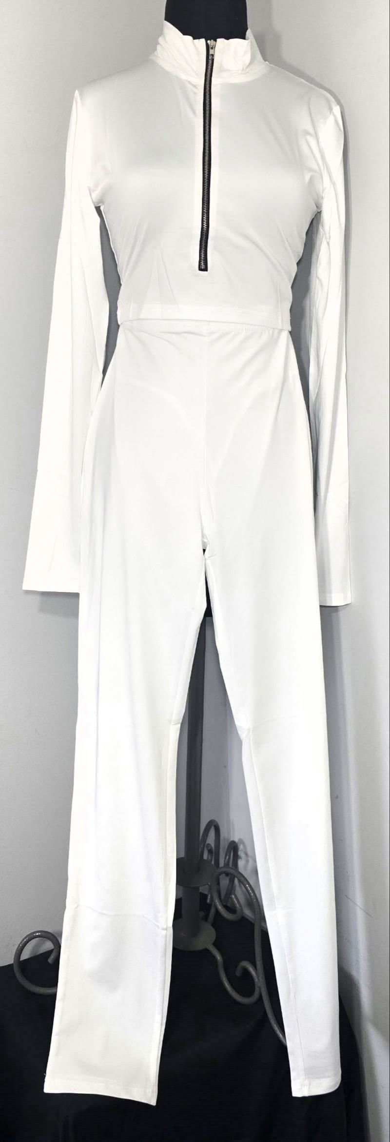 2-Piece White Pant Set  SIZE LARGE SET $10.99