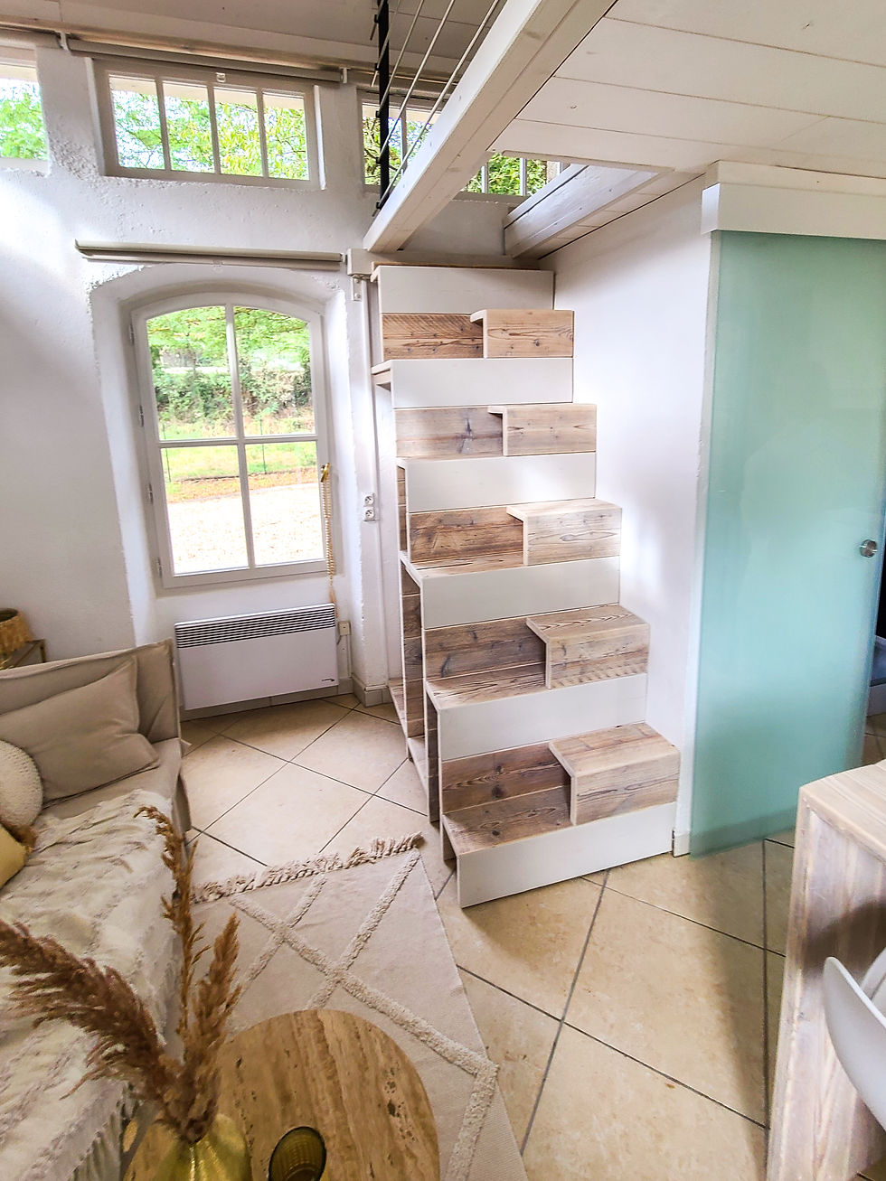 Treppenschrank
