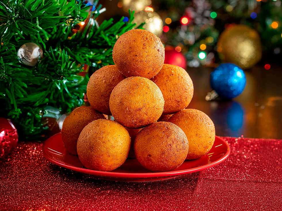 Red dish with christmas Colombian Buñuelos