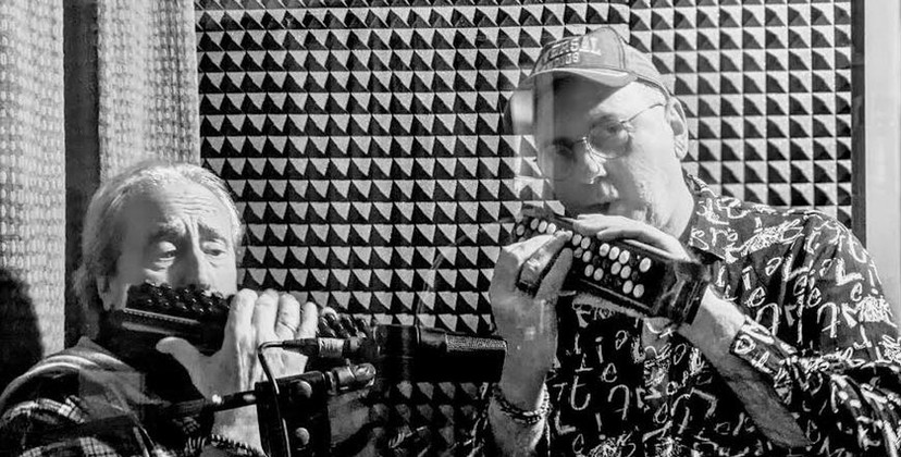 Bernard Marly et Athos Bassissi en studio avec l'accordina Joseph Carrel