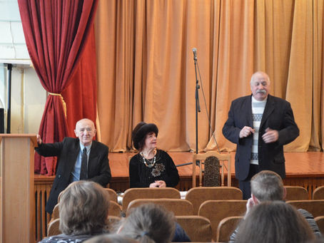 Зустріч старшокласників із уродженцями нашого селища