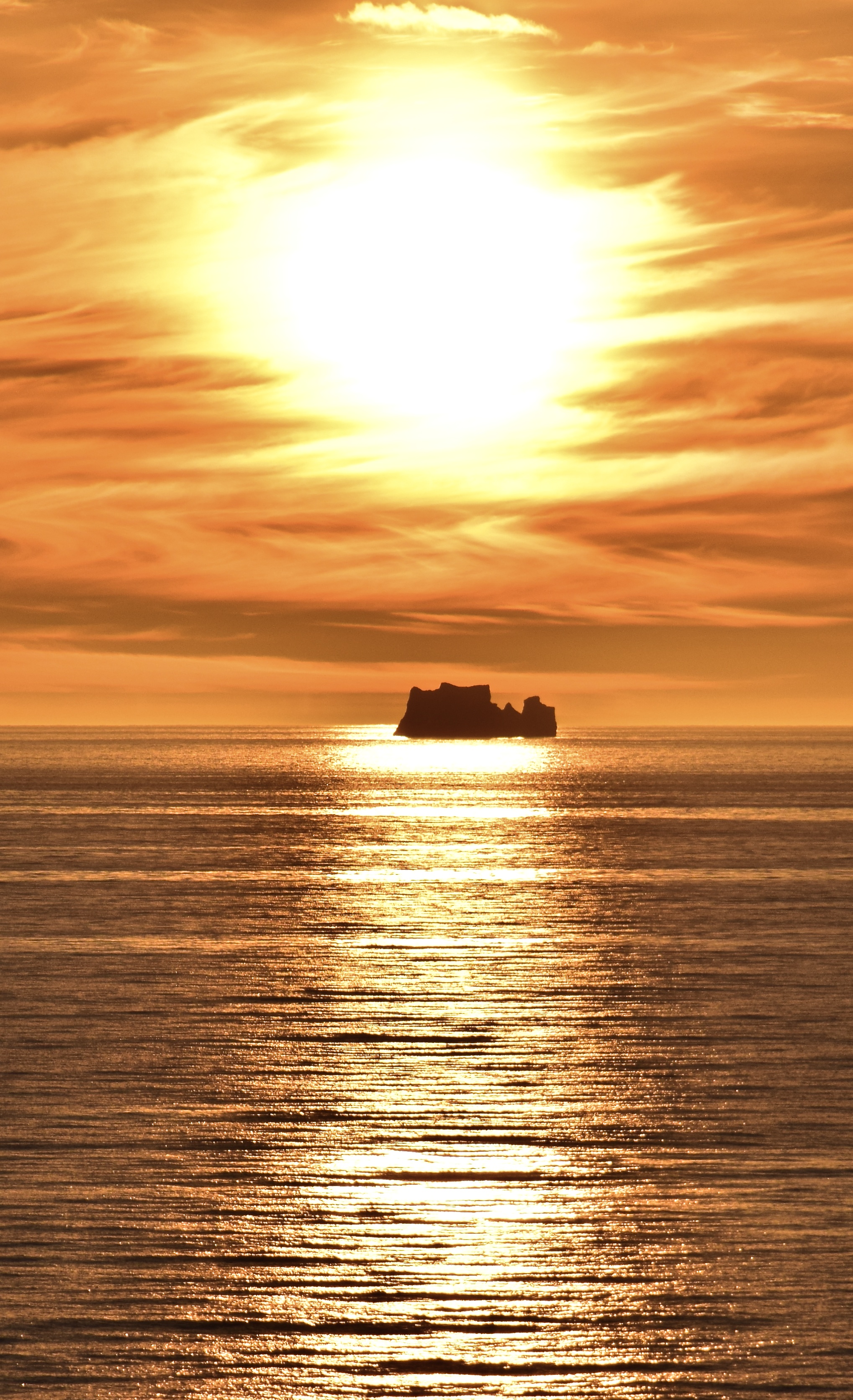Iceberg at 12 o'clock
